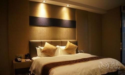 Ehrenburg Hotel Foshan Buitenkant foto