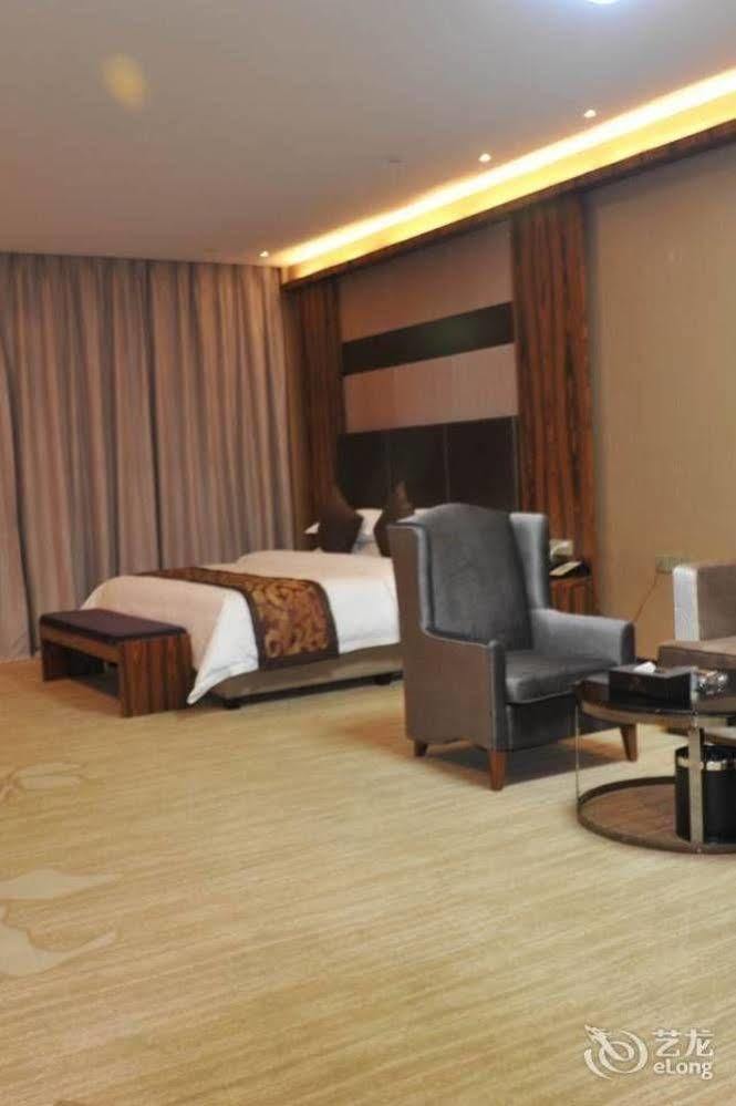 Ehrenburg Hotel Foshan Buitenkant foto