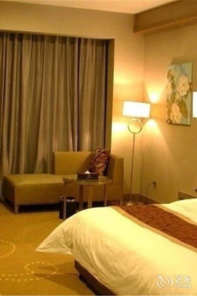 Ehrenburg Hotel Foshan Buitenkant foto